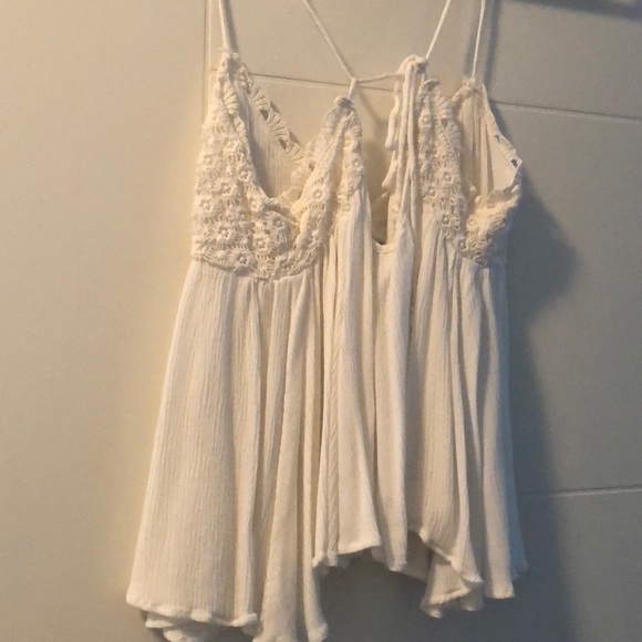 White lacy flowy top - Picture 2 of 2